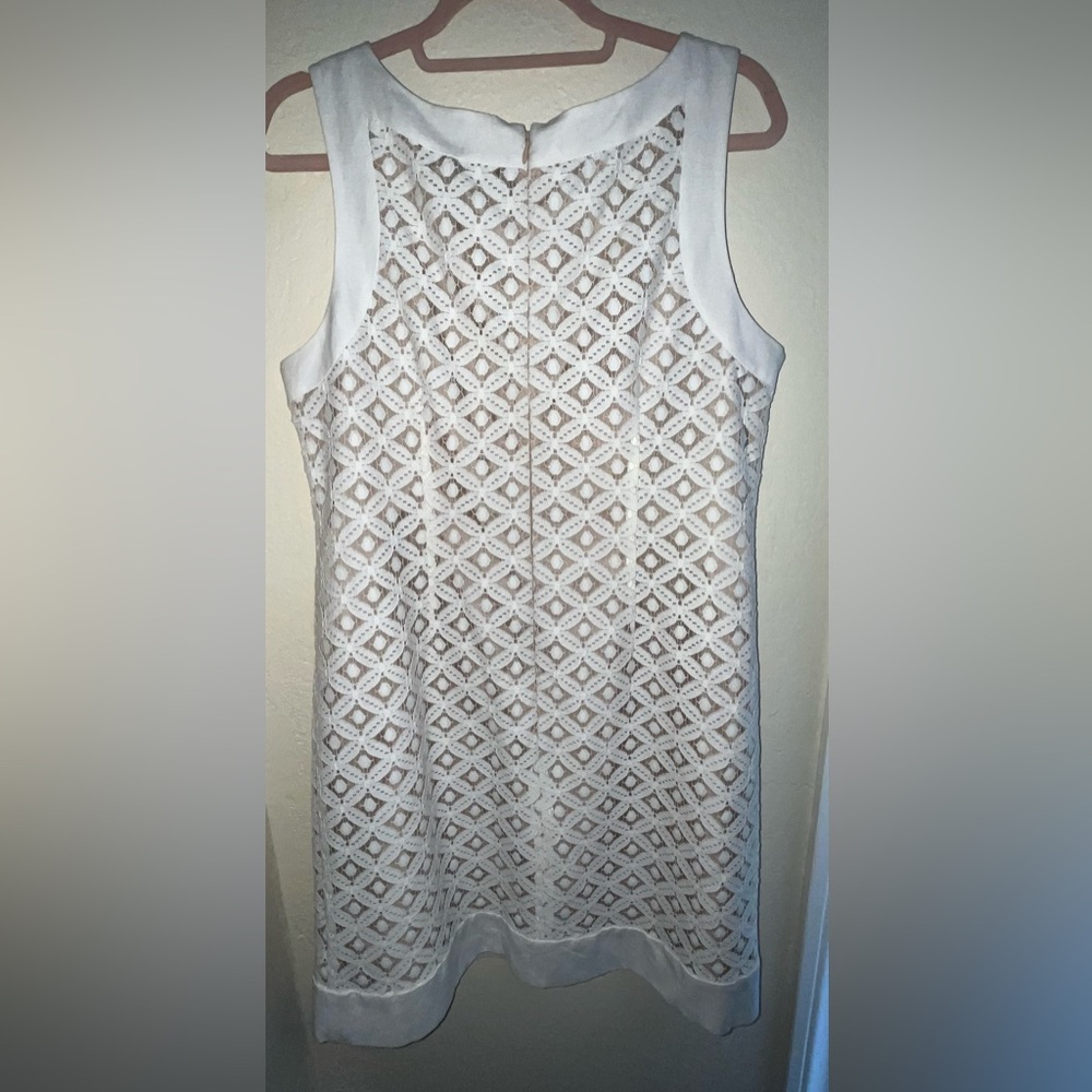 Jessica Howard Cream Boxy Sleeveless Dress
